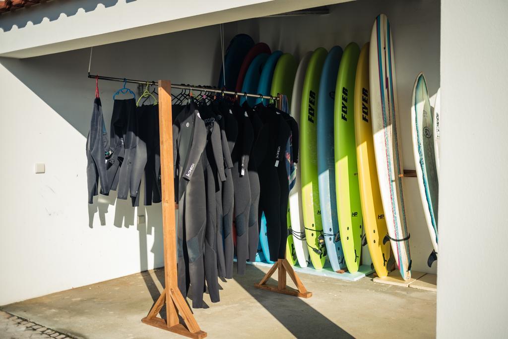 Da Silva Surfcamp Hostel Areia Branca Exterior photo